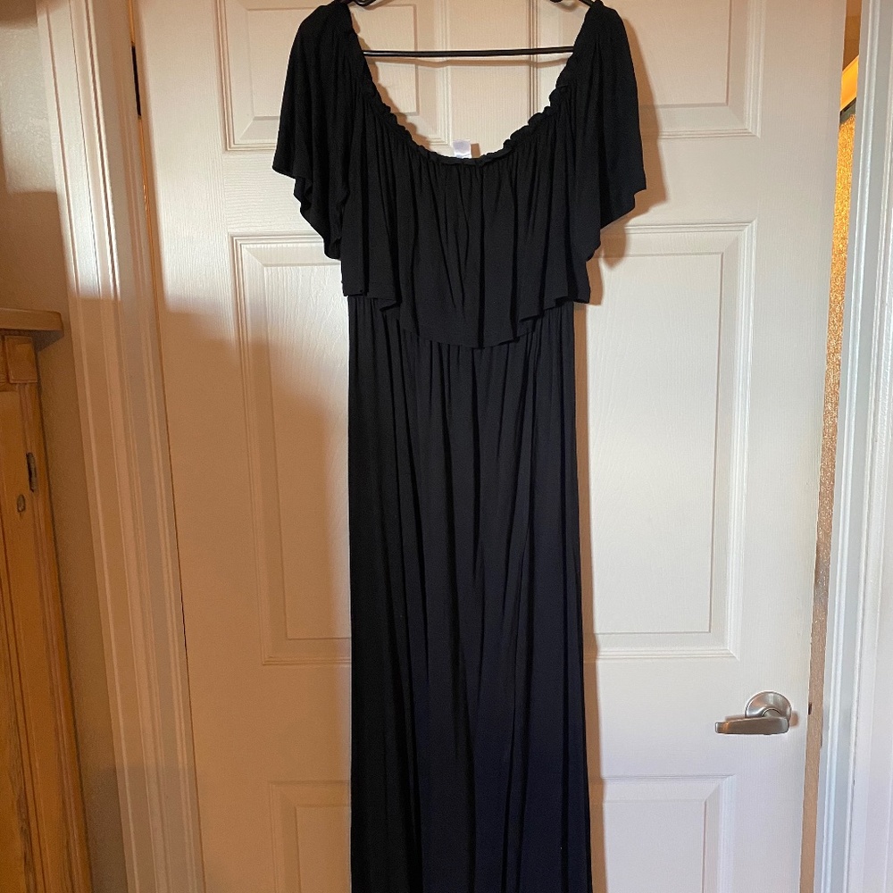 Off the shoulder maxi dress